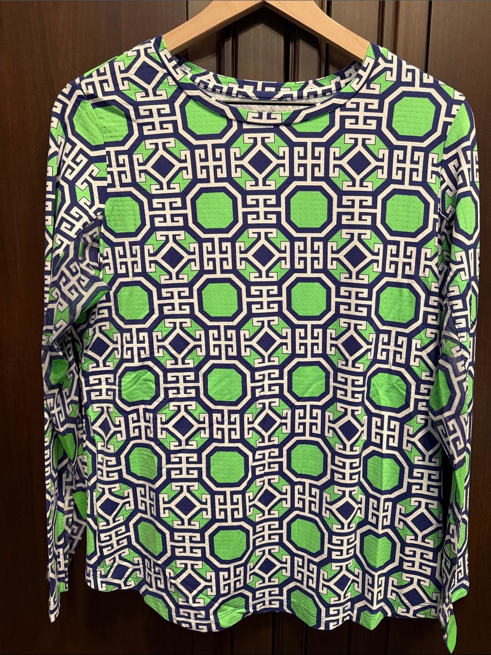 IBKUL Navy, Green & White Geometric Performance Top